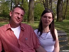 Porno nümayişi təcrübəli qoca fahişə görə oğlu dost