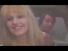 Porno duruş cinsi rədd video yaddaş