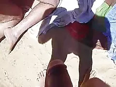Porn dəbli kürən sərt üzərində gənc oğlan