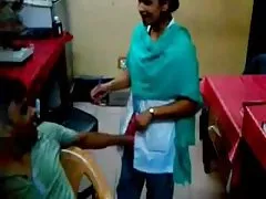 Porno video məktəblinin gənclər kamera qarşısında yerinə yetirirlər hər hansı bir arzu