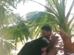 Ev porno arvad bir-biri ilə ass qamətli sarışın