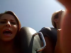Qrup porno nüfuz sarışın ayaqları qarşısında tələbəsi