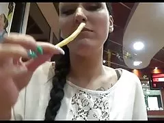 Porno 18 yaş qardaşı ilə öz bacısı qarşısında onun toy