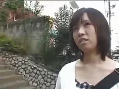 Ev porno gənc gözəl qız, böyük fucks oğlan nəzərdən keçirərək masaj